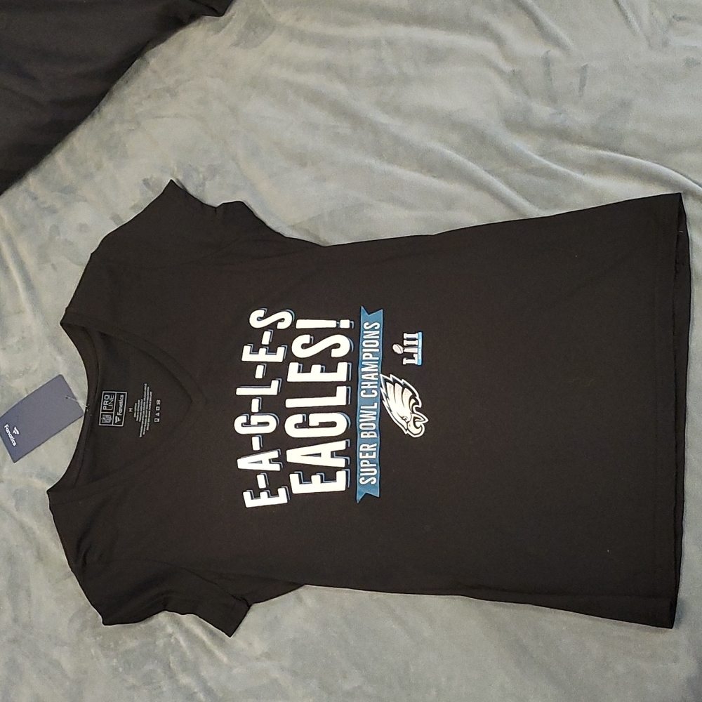COPY - NWT Womens Philadelphia EAGLES 🏈 T-Shirt, Black Size Medium
